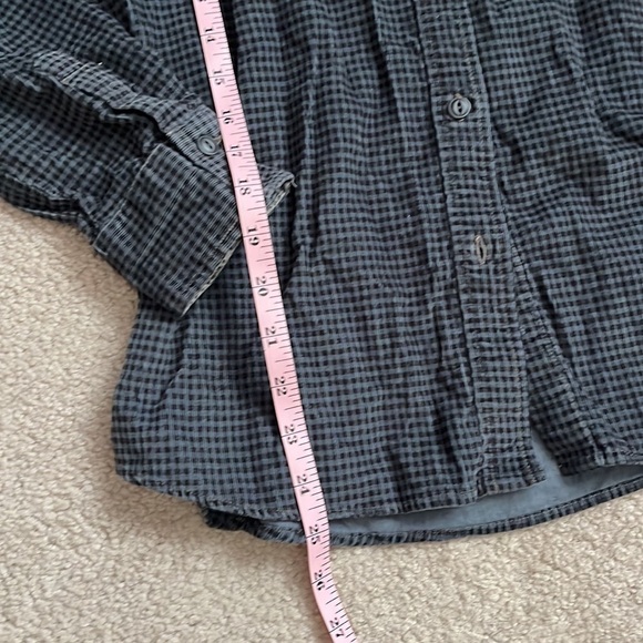 “Woolrich: Women’s button down size small” - Picture 4 of 8